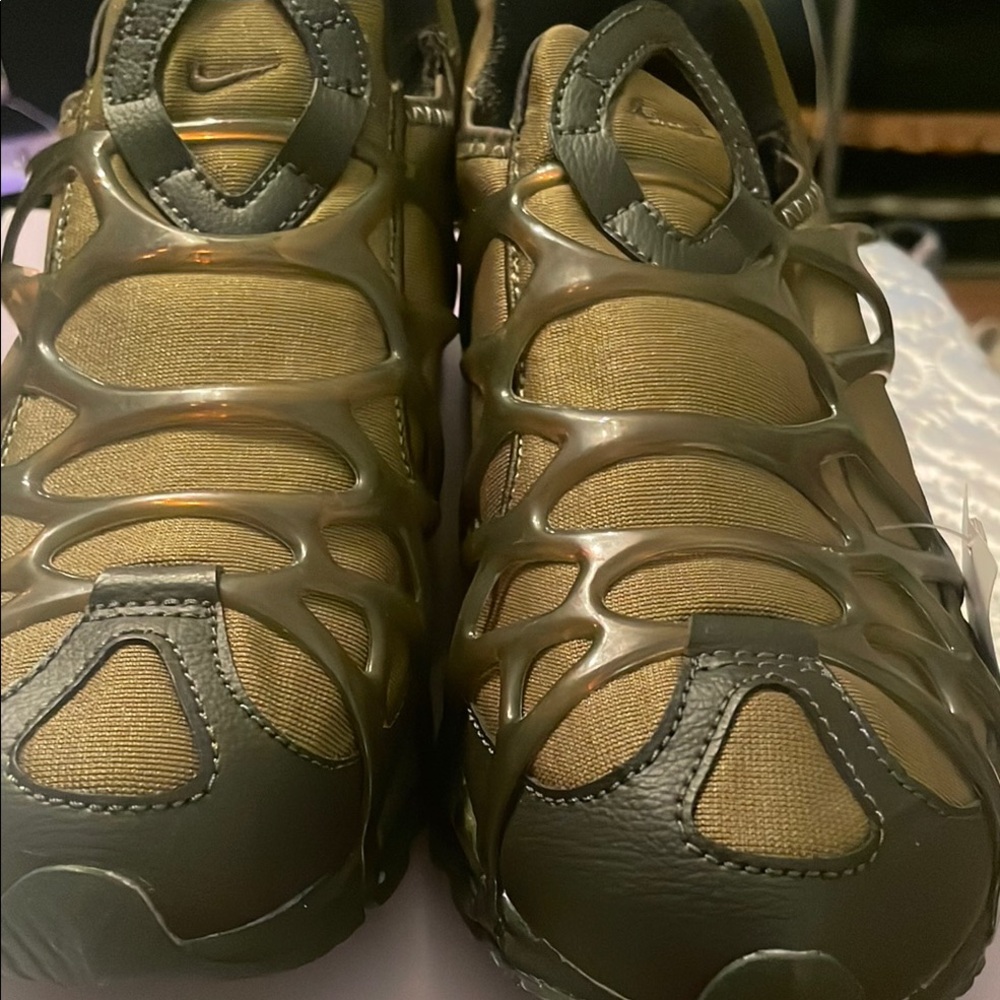 Nike Olive Green Sneakers brand new very comfortable